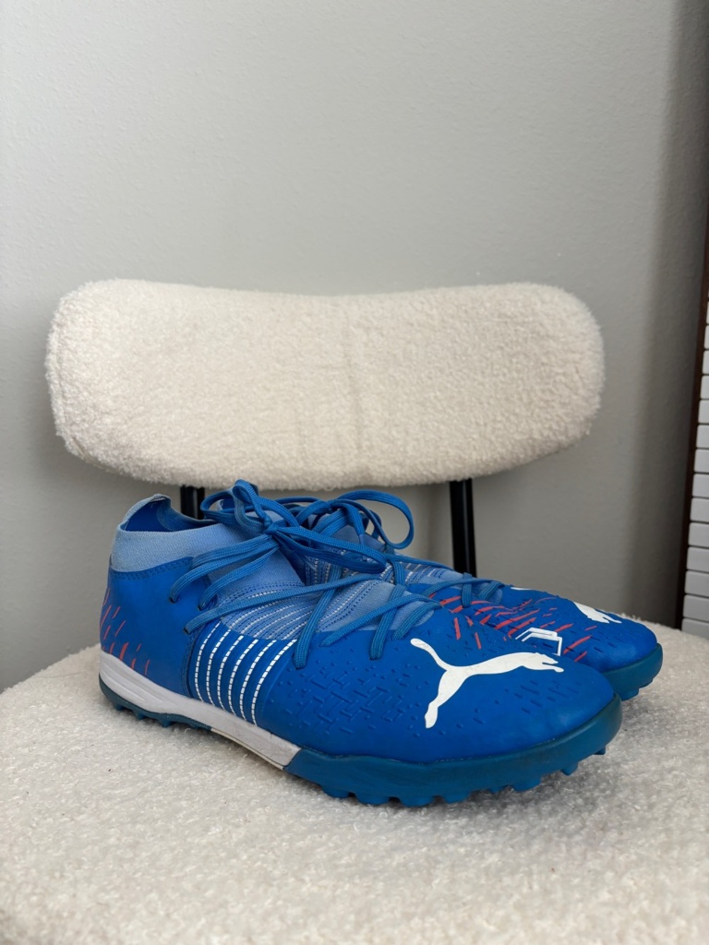 PUMA SOCCER SHOES